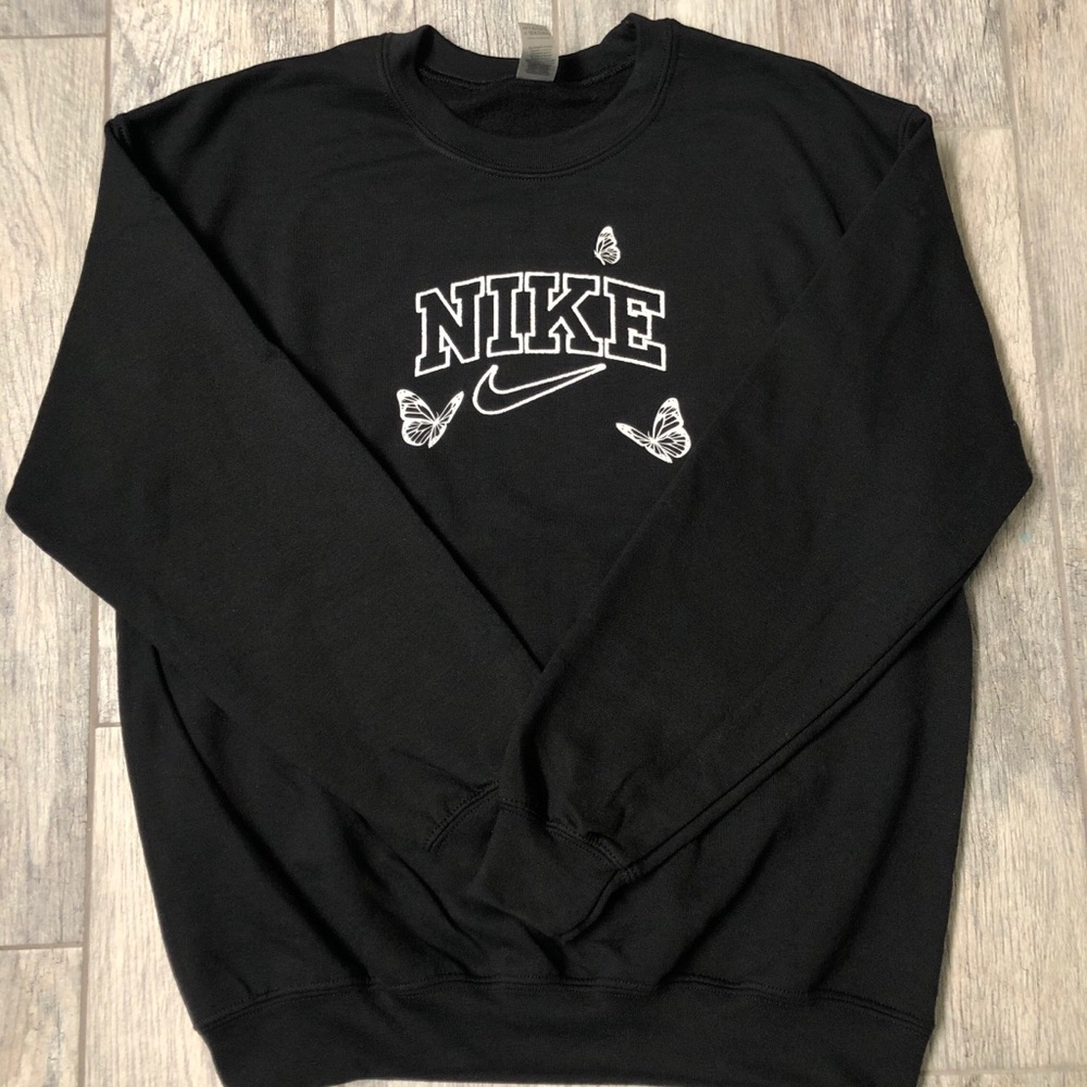 BUTTERFLY Sweatshirt - Picture 3 of 4